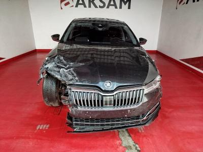 SUPERB 2.0 TSI 280 4x4 DSG L&K CRYSTAL