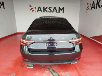 SUPERB 2.0 TSI 280 4x4 DSG L&K CRYSTAL