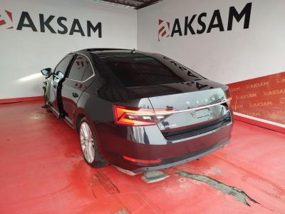 SUPERB 2.0 TSI 280 4x4 DSG L&K CRYSTAL