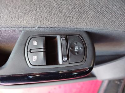 CORSA 5 KAPI 1.2i TWINPORT ESSENTIA CMON