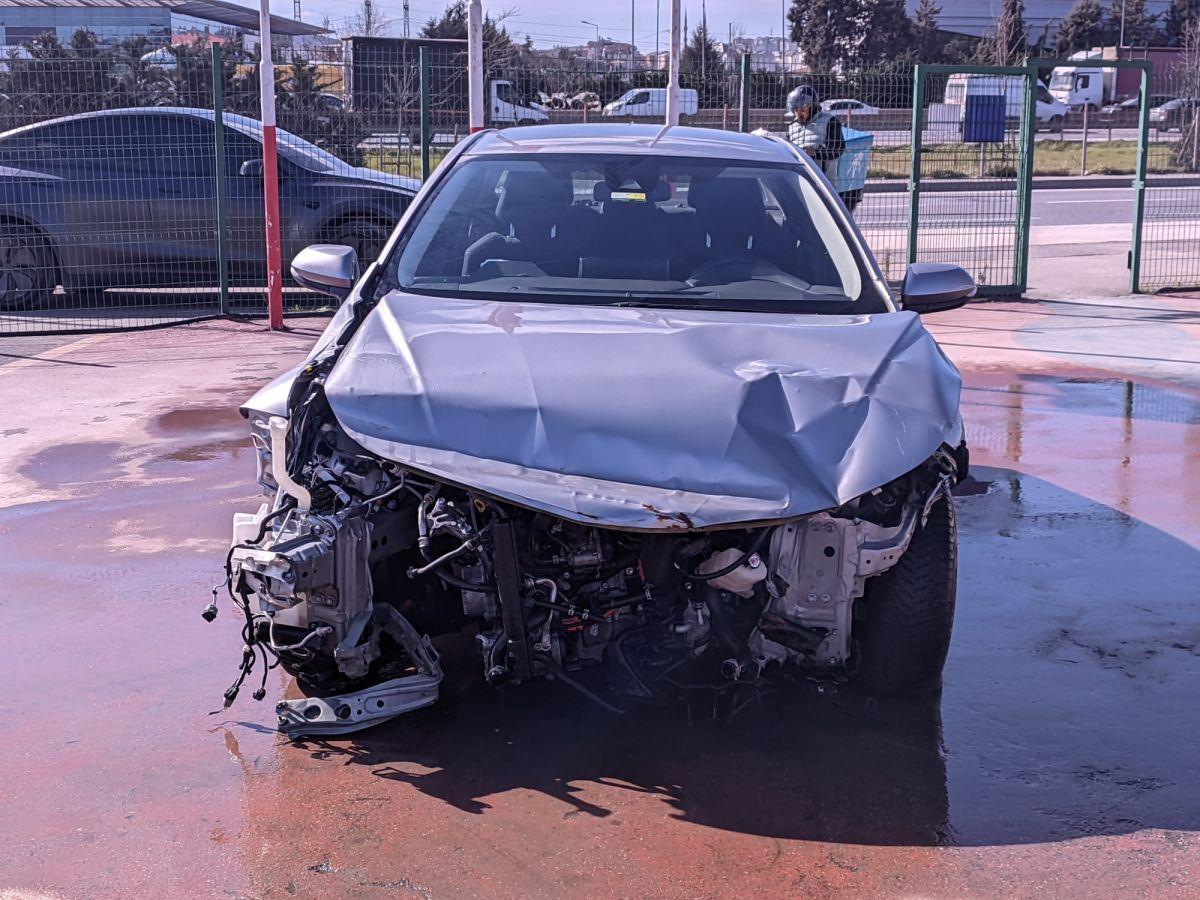 COROLLA 1.8 HYBRID DREAM E-CVT