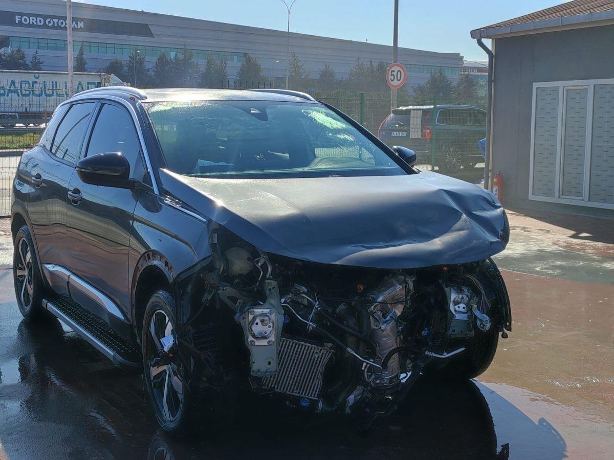 3008 ALLURE 1.5 BLUEHDI 130 EAT8