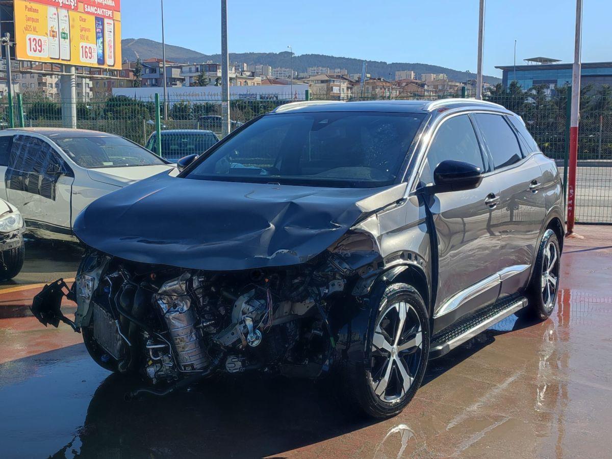 3008 ALLURE 1.5 BLUEHDI 130 EAT8