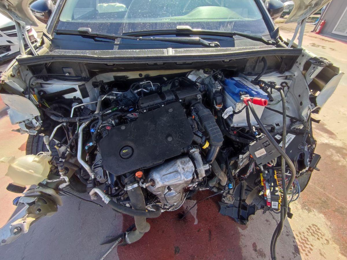 3008 ALLURE 1.5 BLUEHDI 130 EAT8 SELECTION