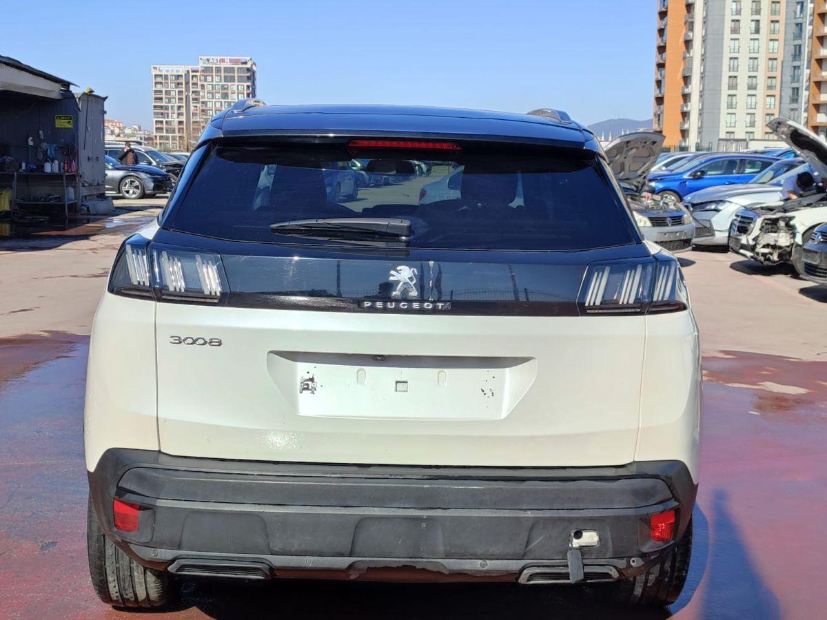 3008 ALLURE 1.5 BLUEHDI 130 EAT8 SELECTION