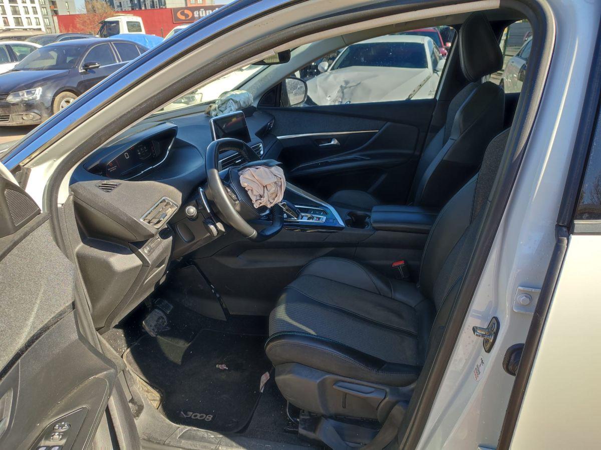 3008 ALLURE 1.5 BLUEHDI 130 EAT8 SELECTION