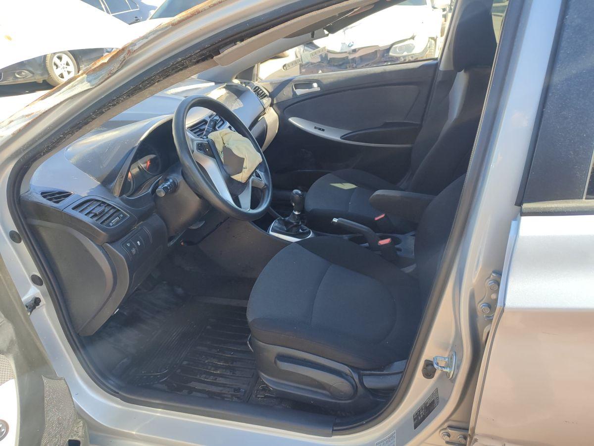 ACCENT BLUE 1.6 CRDI MODE