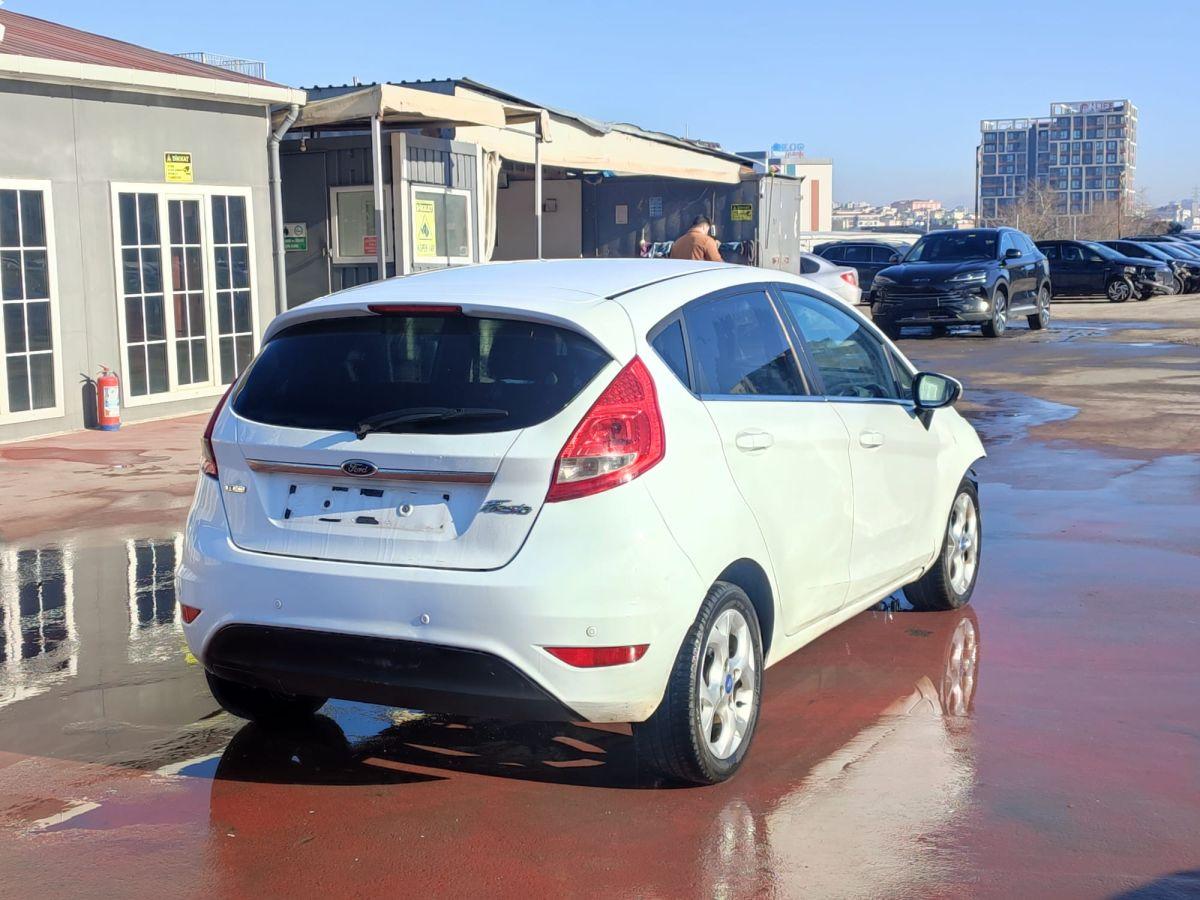 FIESTA TITANIUM 5K 1.4 TDCI