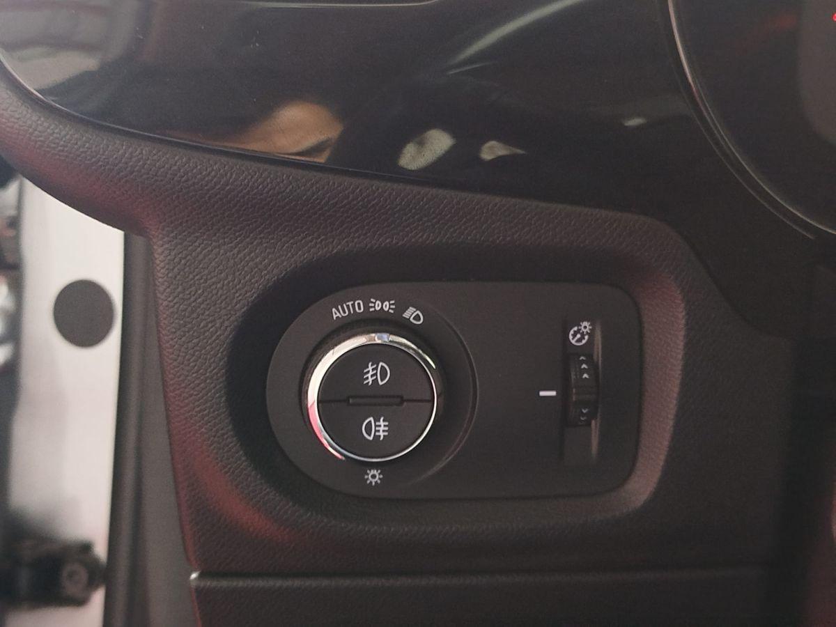 CORSA 1.2 130 AT8 ULTIMATE