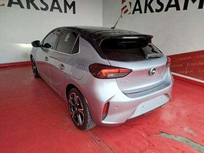 CORSA 1.2 130 AT8 ULTIMATE