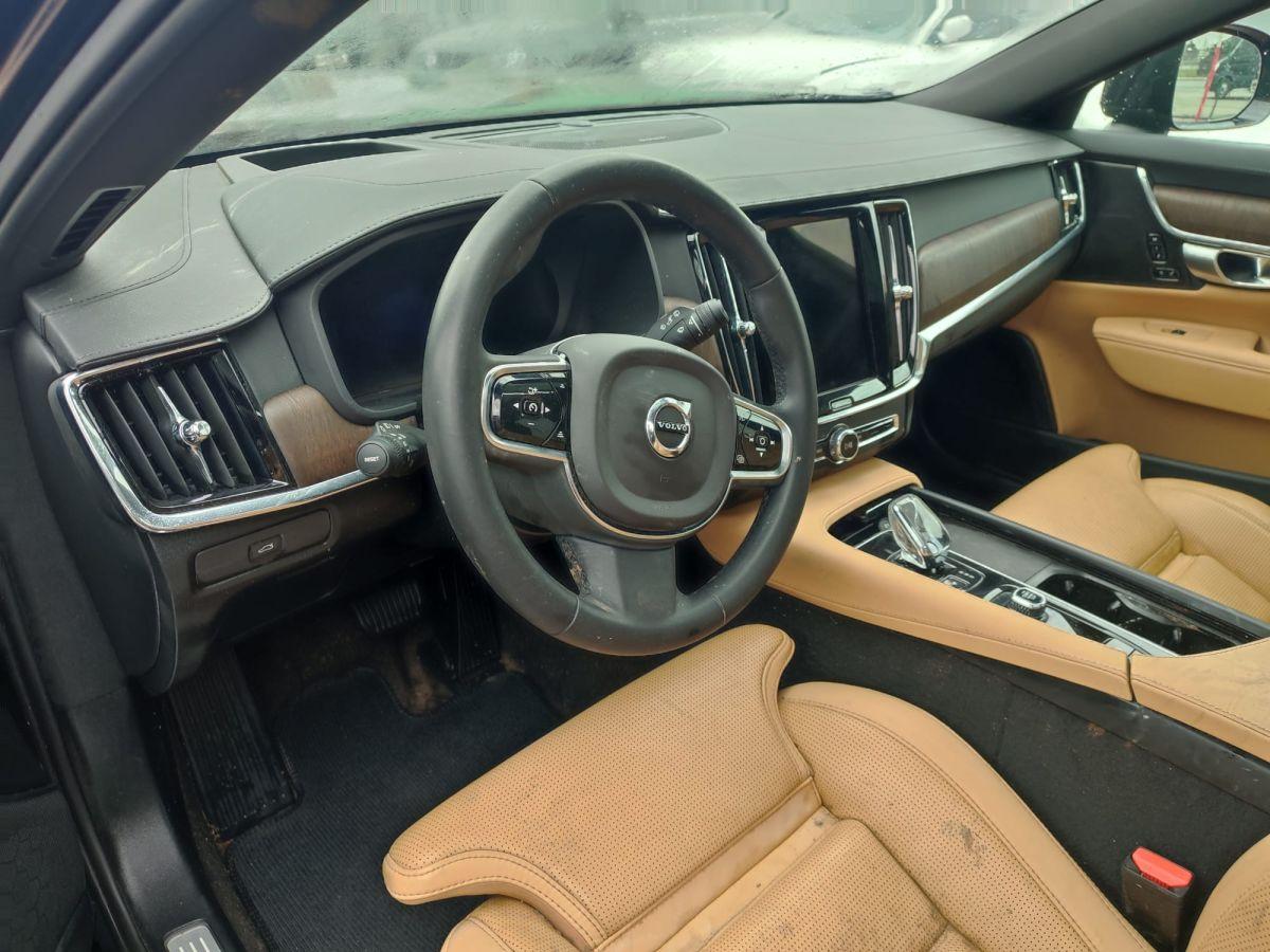 V90 CROSS COUNTRY ULTIMATE BRIGHT