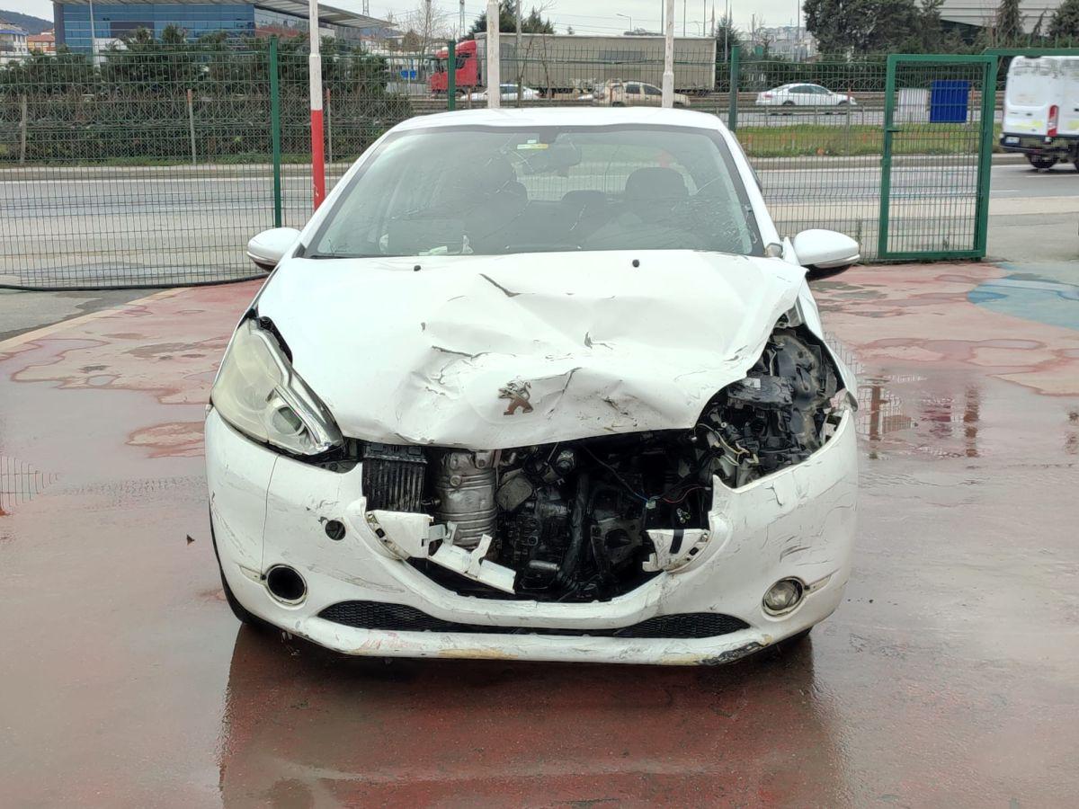 208 5 KAPI ACTIVE 1.4 e-HDI (68) AUTO5R