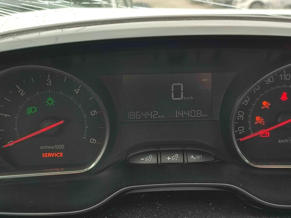 208 5 KAPI ACTIVE 1.4 e-HDI (68) AUTO5R