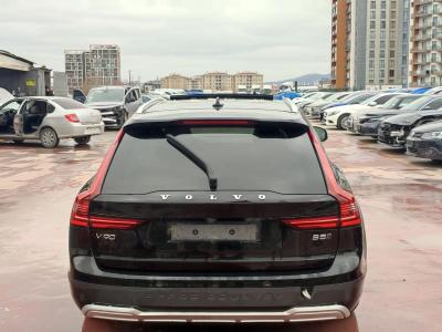 V90 CROSS COUNTRY ULTIMATE BRIGHT