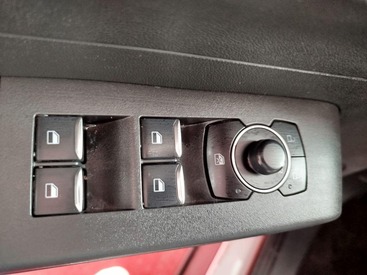 TOURNEO COURIER 1.0 P 125 AT TITANIUM