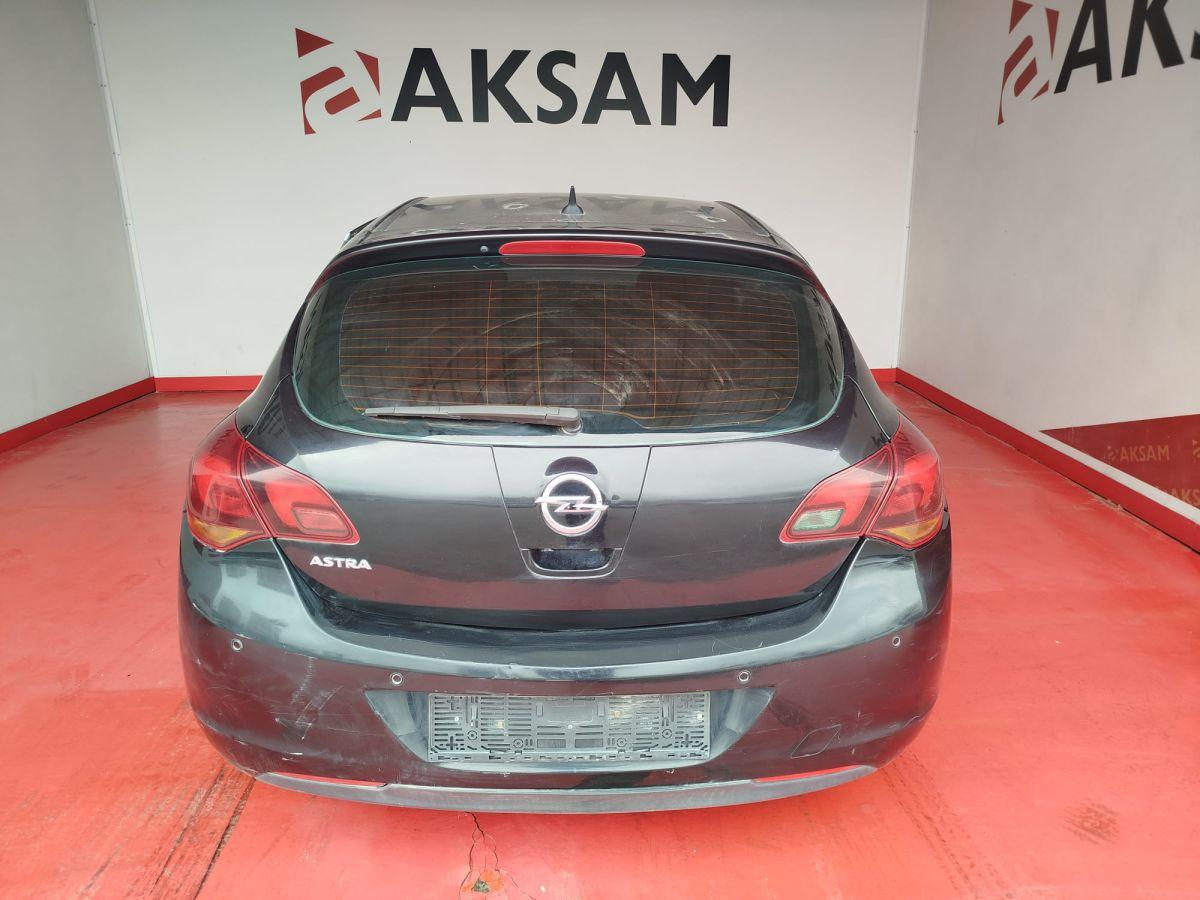 ASTRA HB 1.6 (115) COSMO