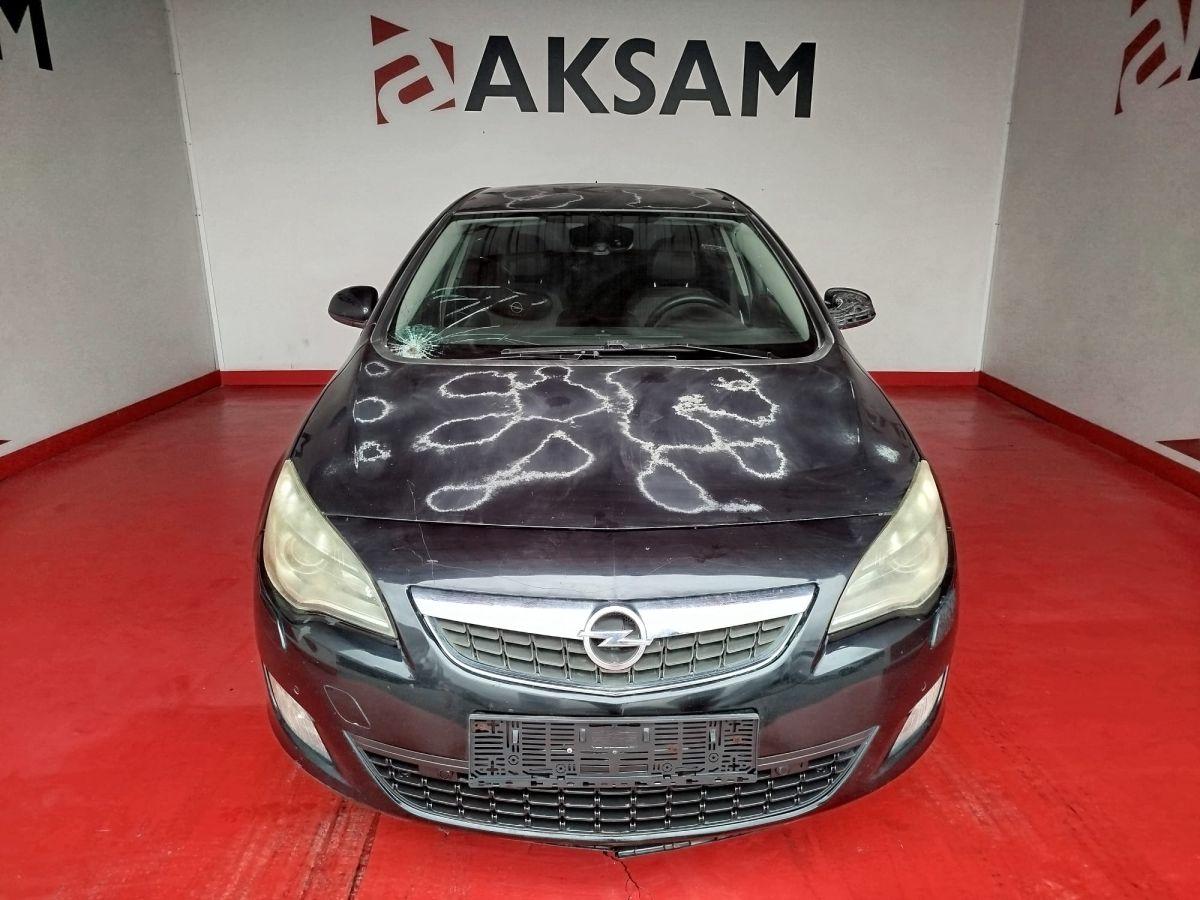 ASTRA HB 1.6 (115) COSMO