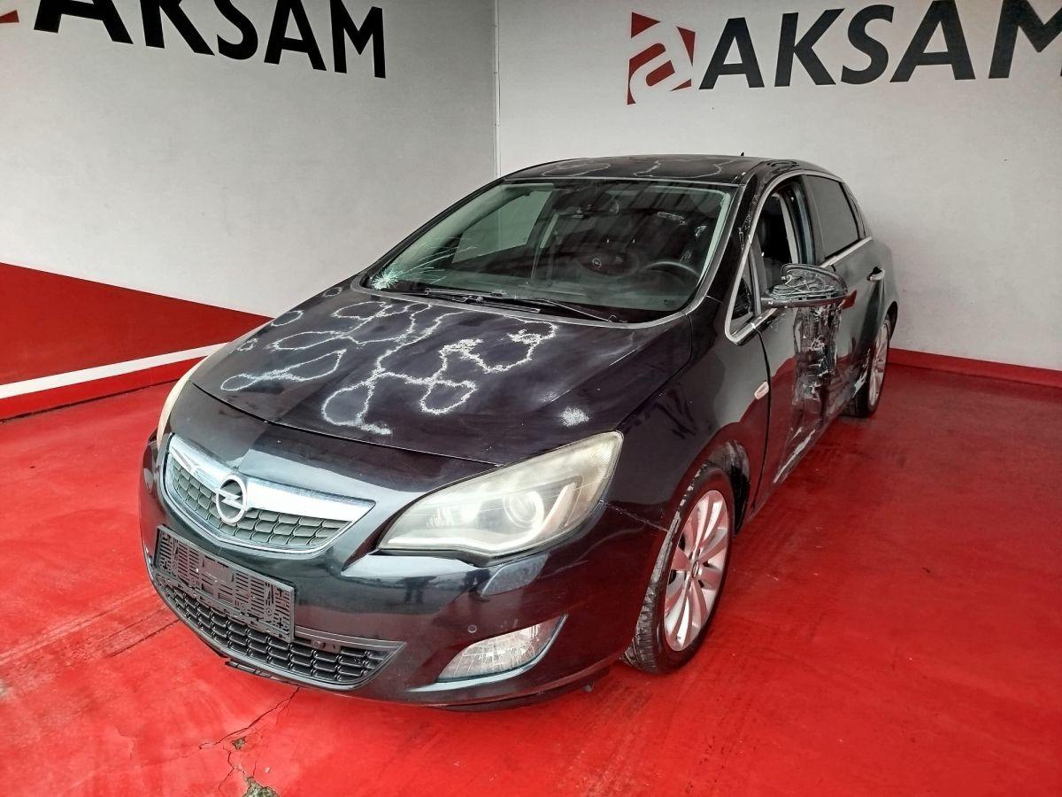 ASTRA HB 1.6 (115) COSMO