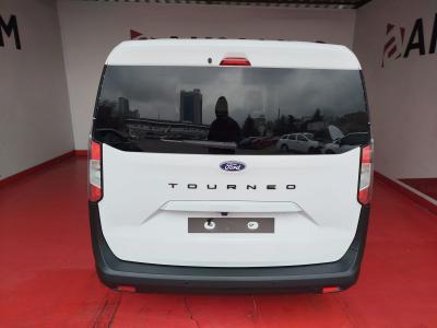 TOURNEO COURIER 1.0 P 125 AT TITANIUM