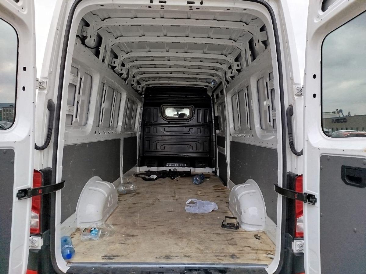 CRAFTER PANELVAN 2+1 LWB HR 140 3.5T  COMFORT