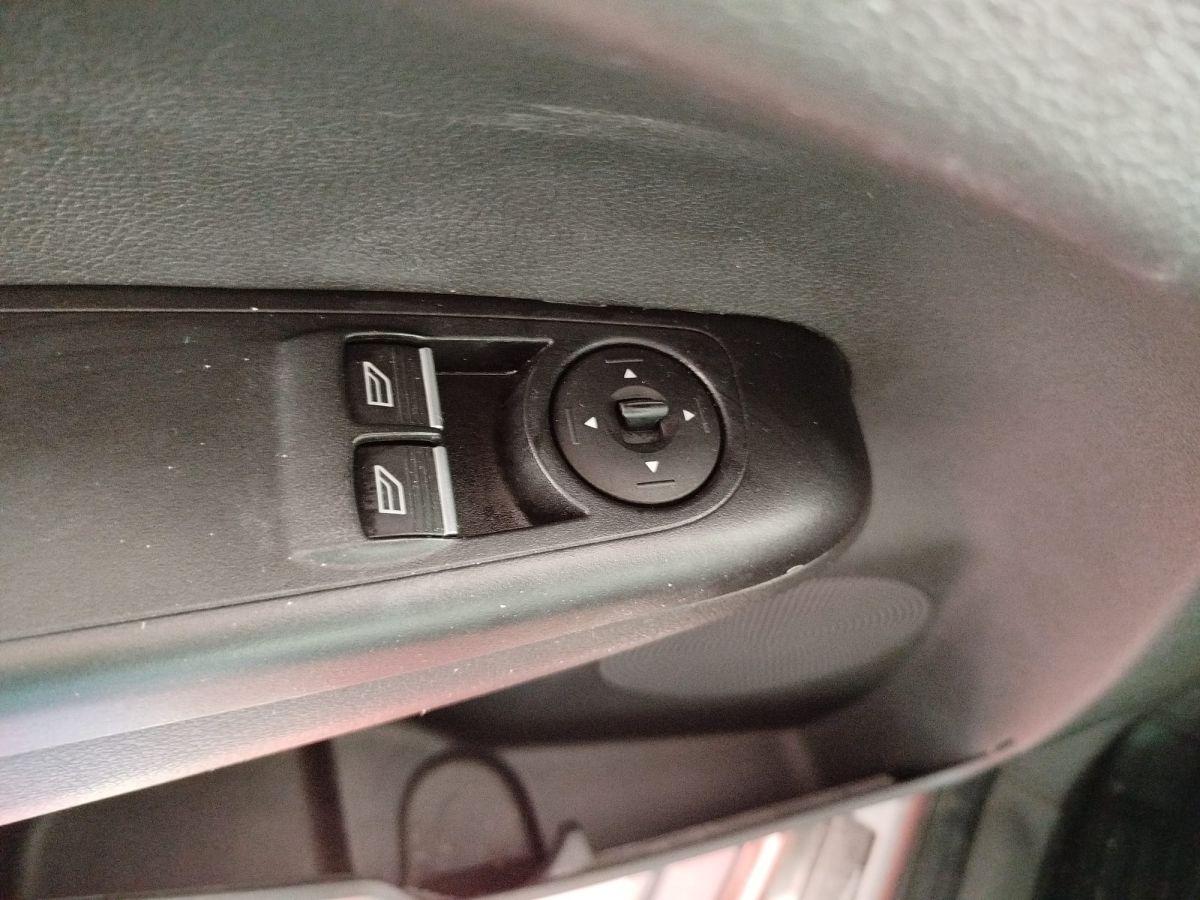 TOURNEO COURIER KOMBI 1.5TDCI 95 MCA E6 TIT.PL