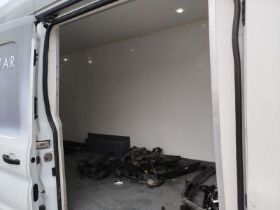 TRANSIT350E VAN BEV 198KW  DELUXE AT ELEKTRIK