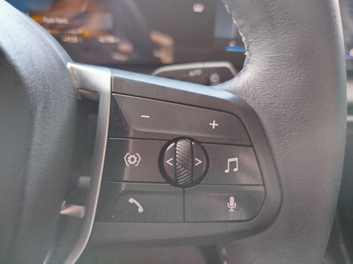 iX1 EDRIVE20 SPORT LINE