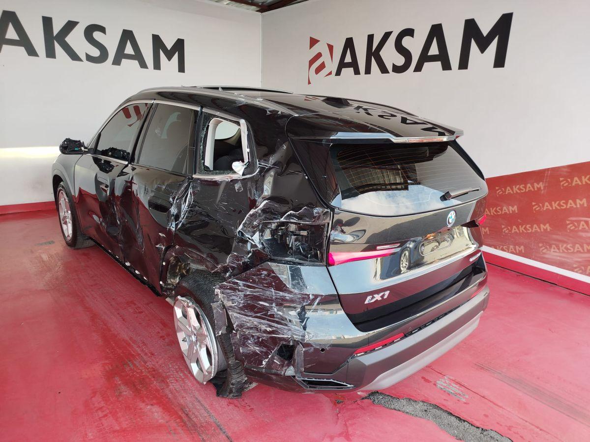 iX1 EDRIVE20 SPORT LINE