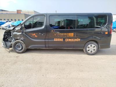 TRAFIC COMBI 8+1 GRAND CONFORT 6M3 EDC 170