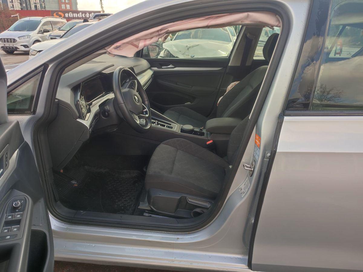 GOLF 1.0 eTSI 110 DSG LIFE