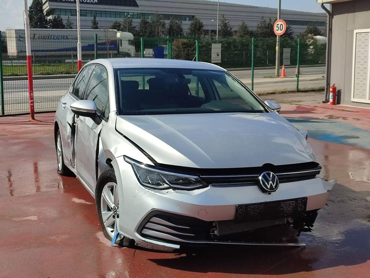GOLF 1.0 eTSI 110 DSG LIFE