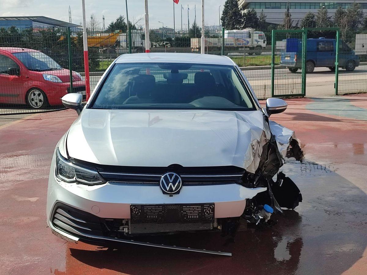 GOLF 1.0 eTSI 110 DSG LIFE