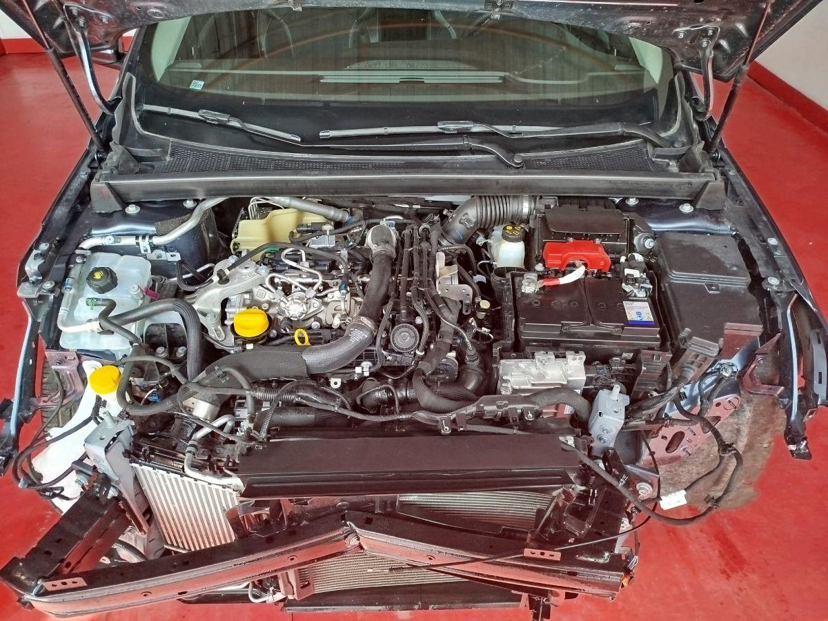 MEGANE SEDAN ICON 1.3 TCE EDC 140 FAZ2