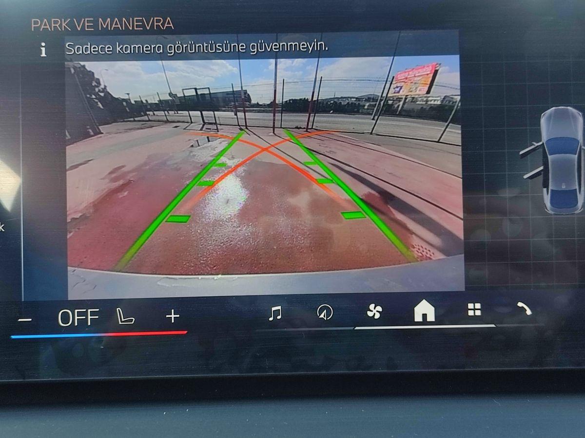 I4 EDRIVE40 SPORT LINE (160KW)