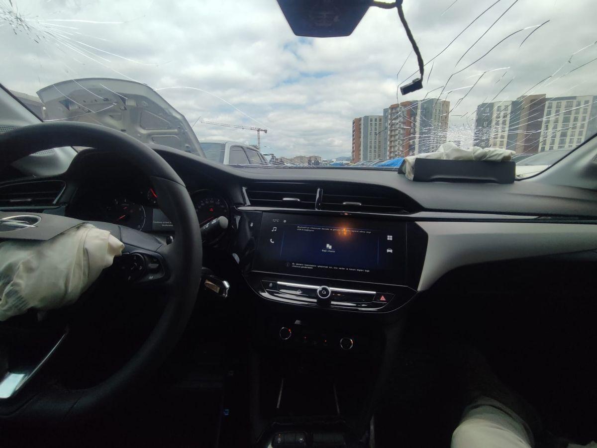 CORSA 1.2 100 AT8 EDITION FL