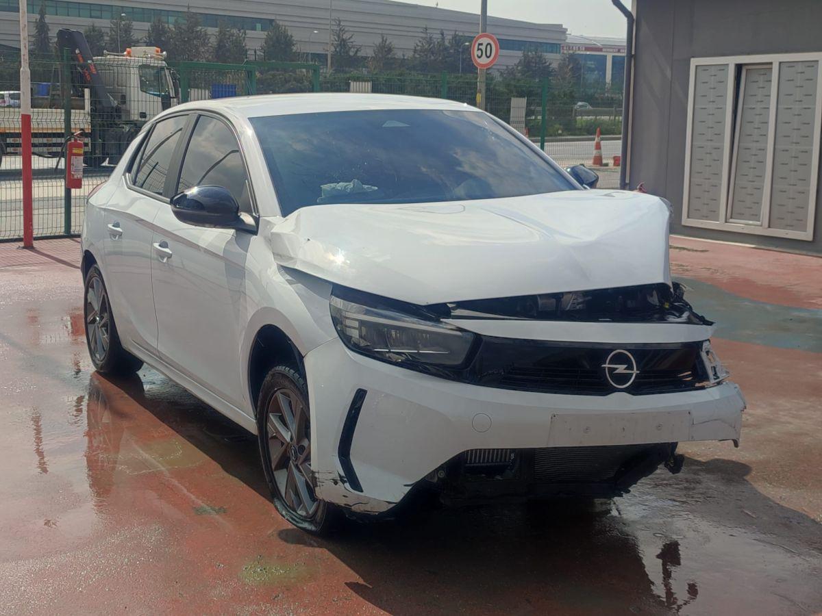 CORSA 1.2 100 AT8 EDITION FL