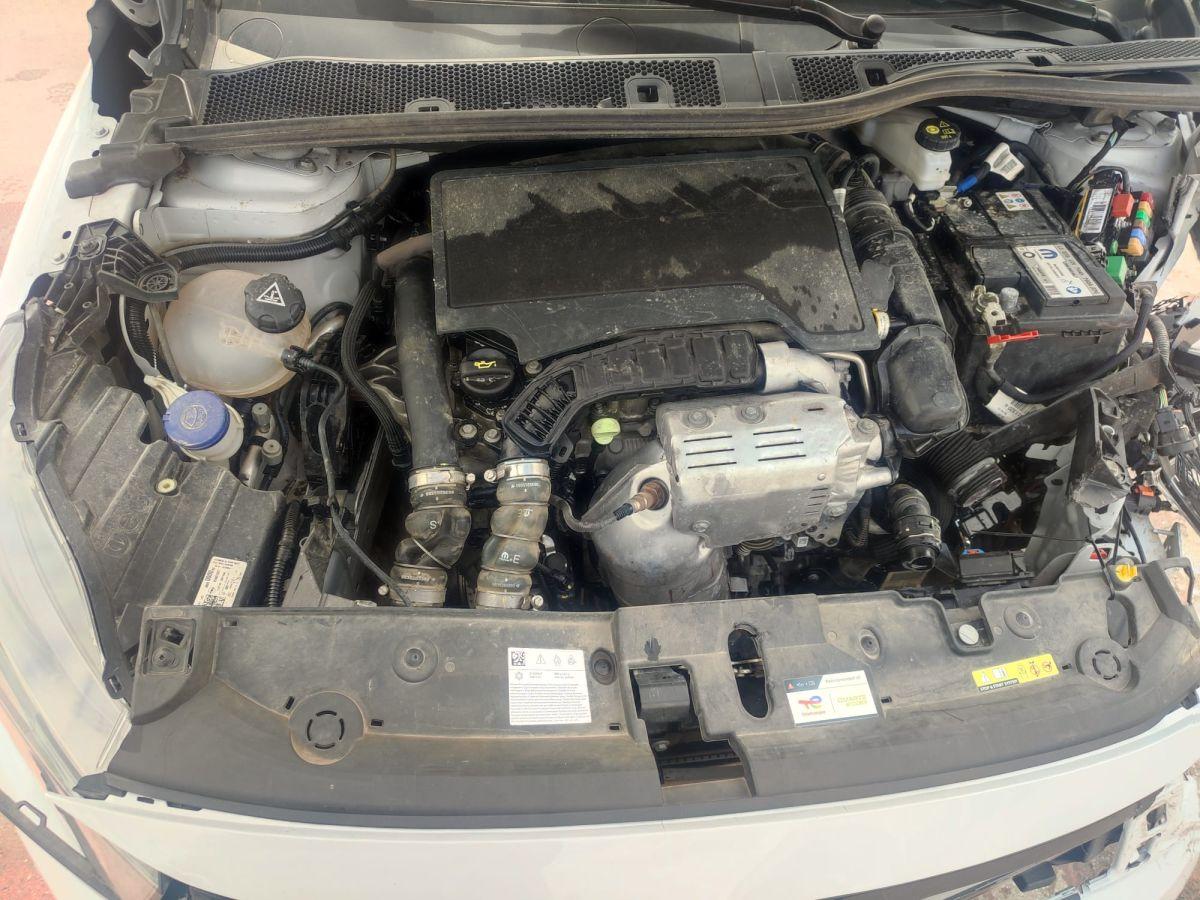 CORSA 1.2 100 AT8 EDITION FL