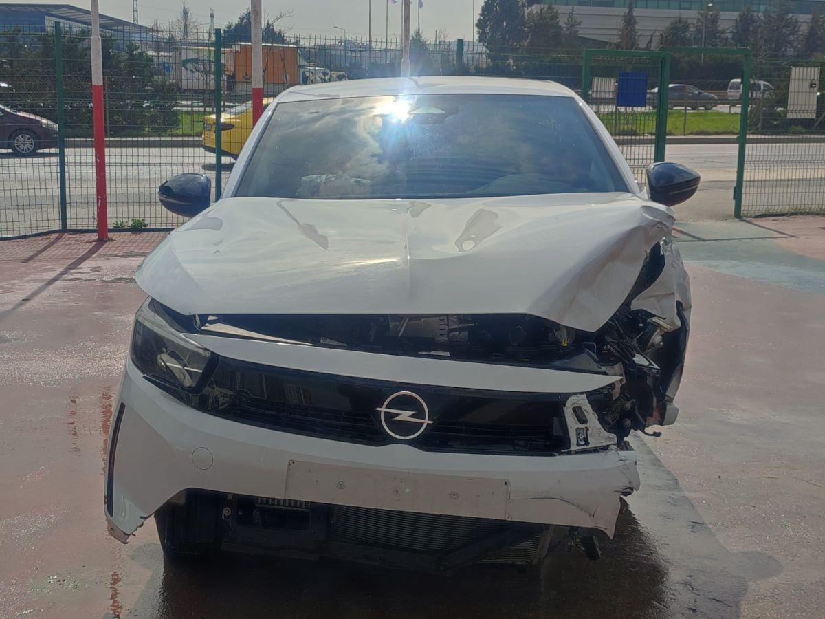 CORSA 1.2 100 AT8 EDITION FL