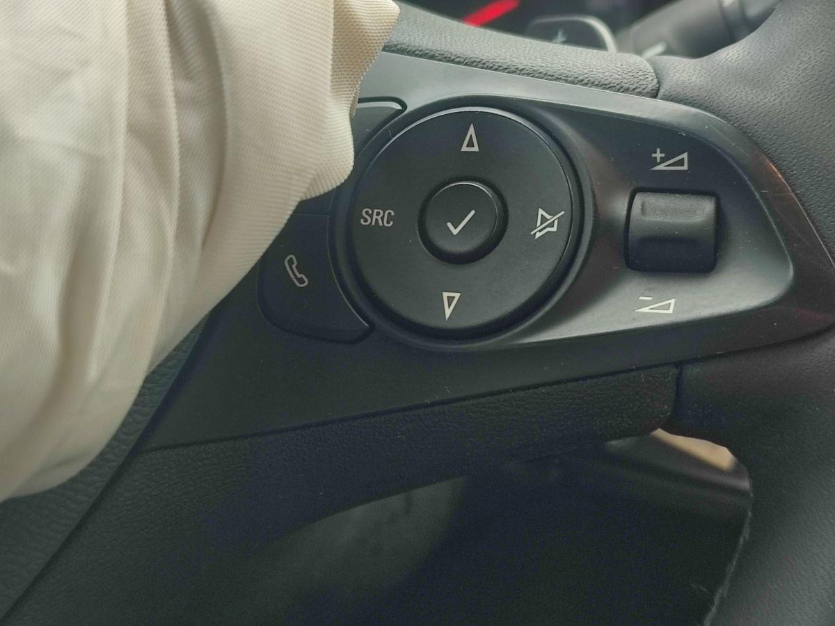 CORSA 1.2 100 AT8 EDITION FL