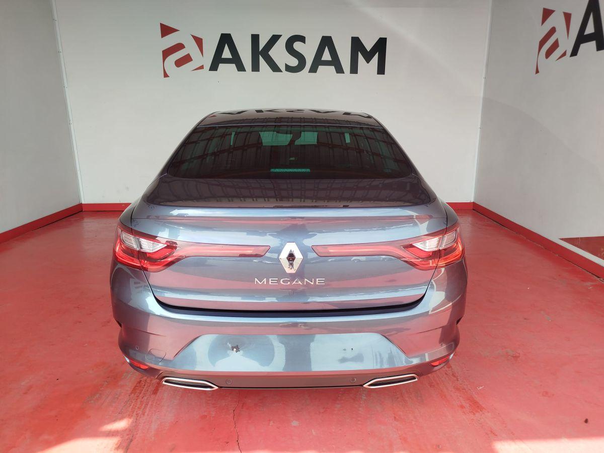 MEGANE SEDAN ICON 1.3 TCE EDC 140 FAZ2