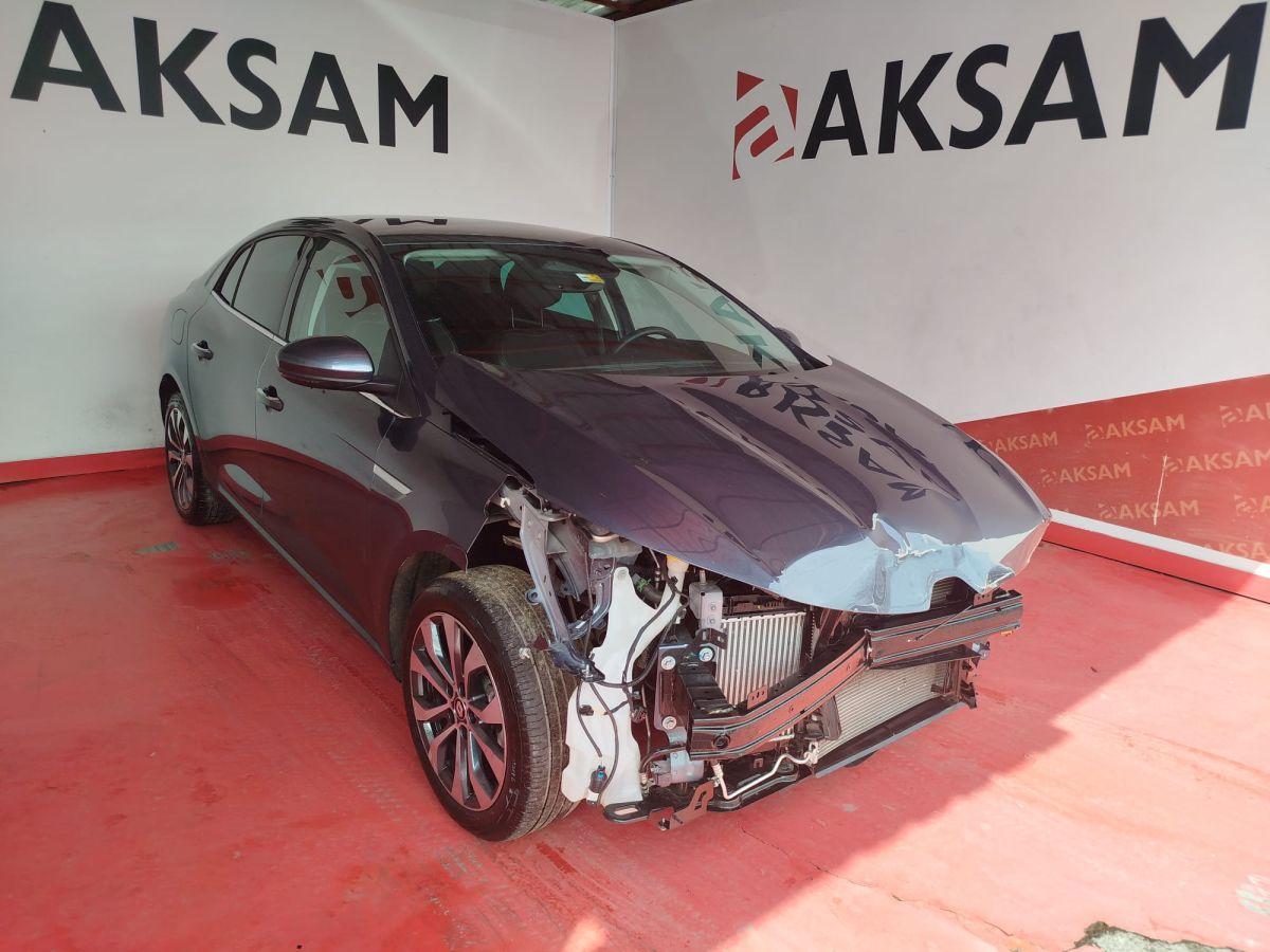 MEGANE SEDAN ICON 1.3 TCE EDC 140 FAZ2