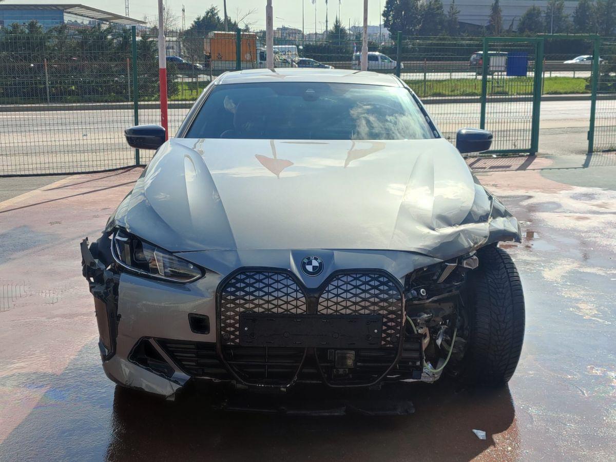 I4 EDRIVE40 SPORT LINE (160KW)