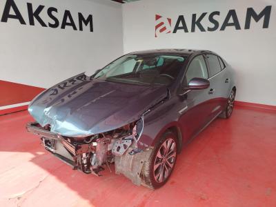 MEGANE SEDAN ICON 1.3 TCE EDC 140 FAZ2