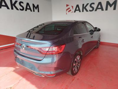 MEGANE SEDAN ICON 1.3 TCE EDC 140 FAZ2