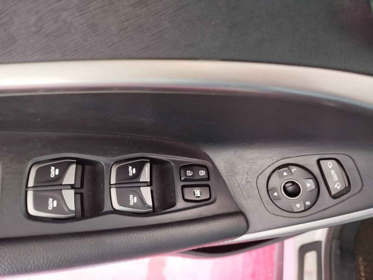 SANTA FE 2.0 CRDI R5 184 EXECUTIVE AT 4x4