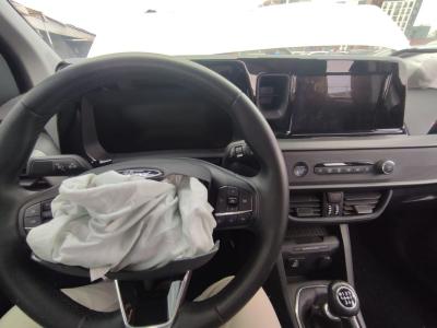 TOURNEOCOURIERKOMBI 1.5 TDCI 100 SCR TITANIUM