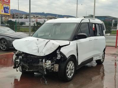 TOURNEOCOURIERKOMBI 1.5 TDCI 100 SCR TITANIUM