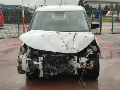 TOURNEOCOURIERKOMBI 1.5 TDCI 100 SCR TITANIUM