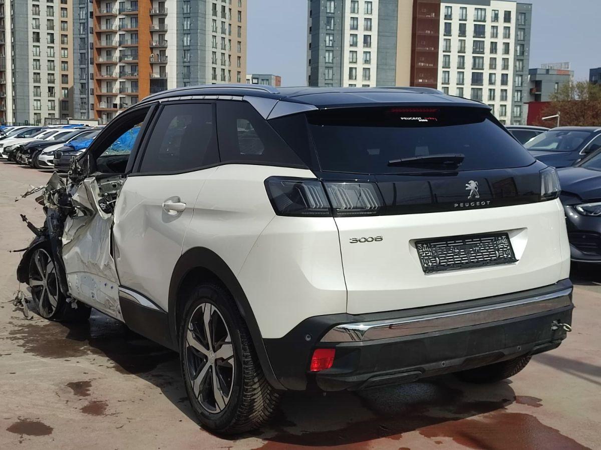 3008 ALLURE 1.5 BLUEHDI 130 EAT8