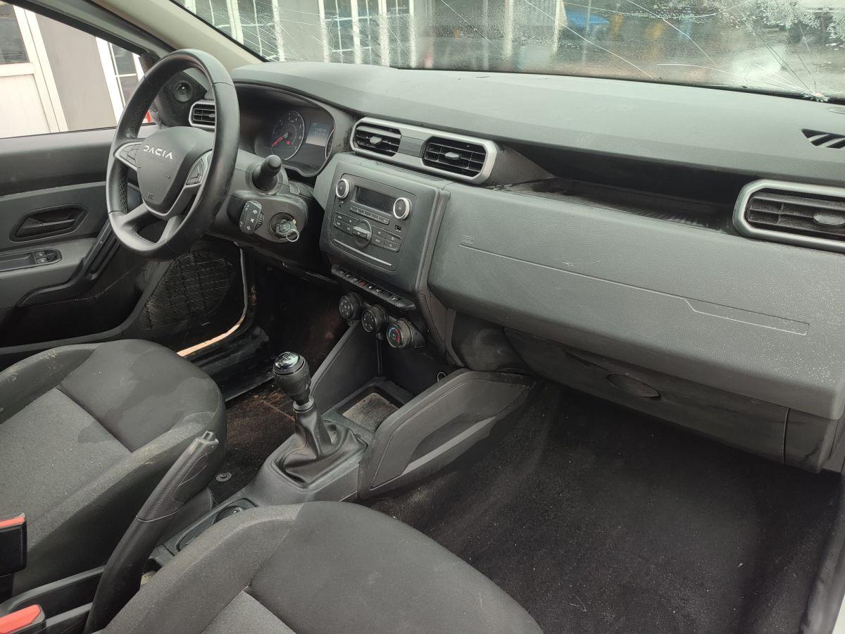 DUSTER ESSENTIAL BLUE DCI 115 4x4